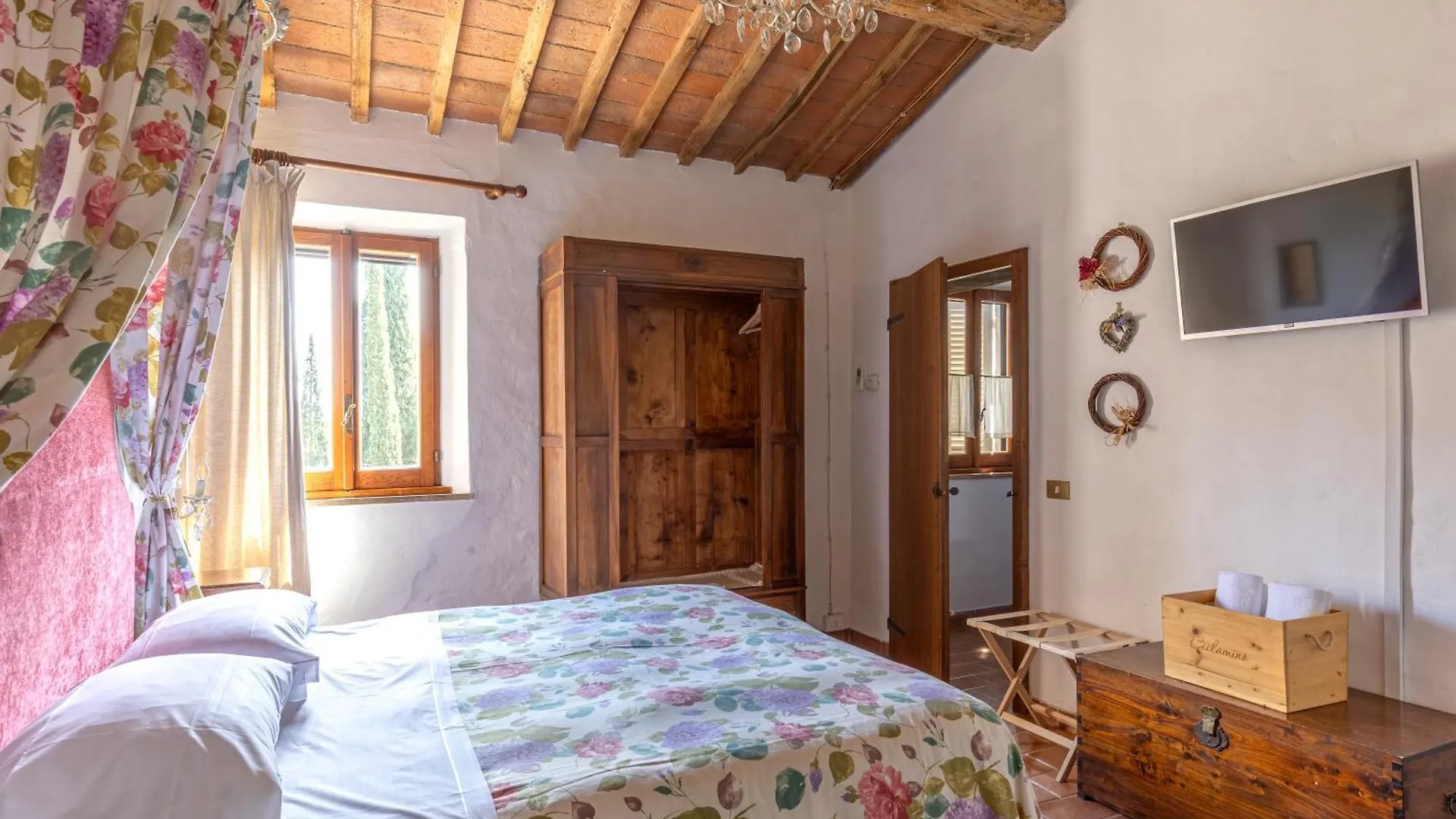 Farm stay Agriturismo Pieve Sprenna Villa Buonconvento Italy